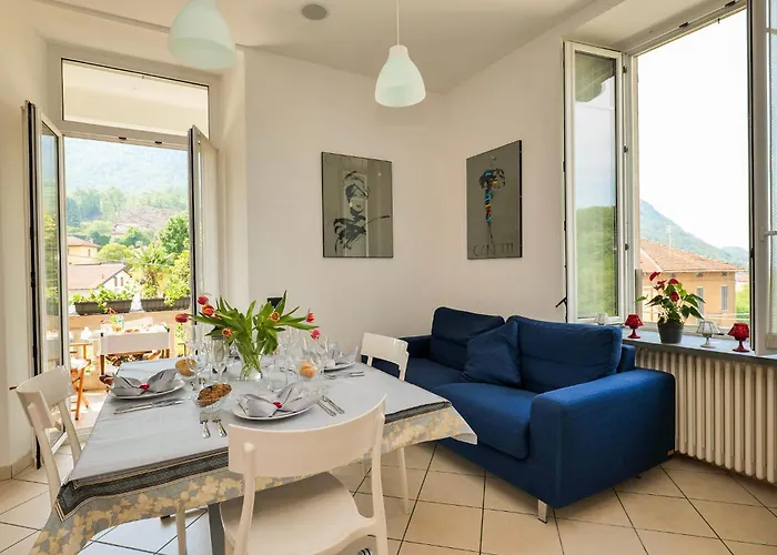 Casa Miralago * 카스텔베카나